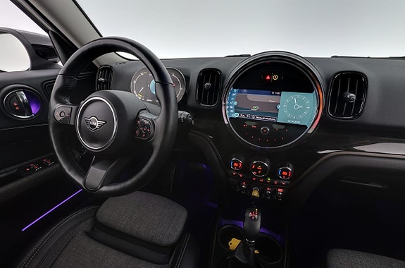 MINI Countryman SE 13 of 27