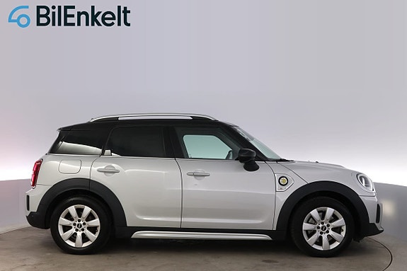 MINI Countryman SE 2 of 27