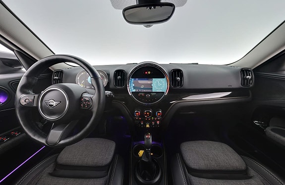 MINI Countryman SE 12 of 27