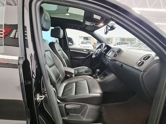 Volkswagen Tiguan 18 of 25