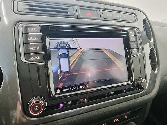 Volkswagen Tiguan 14 of 25