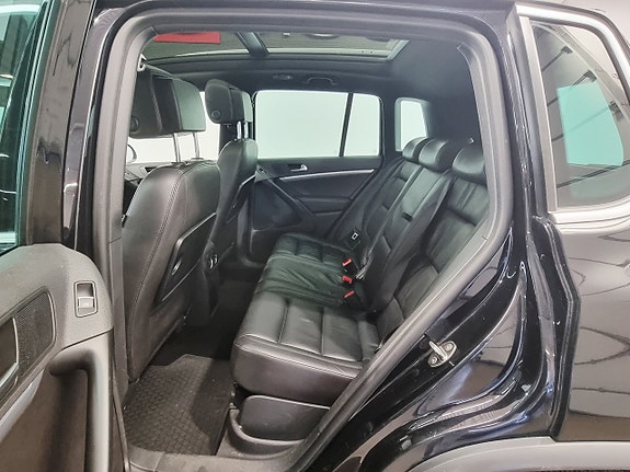 Volkswagen Tiguan 9 of 25