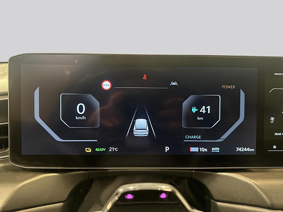 Kia EV9 11 of 23