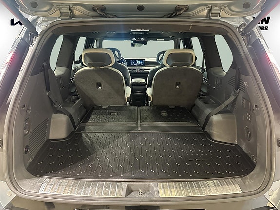 Kia EV9 15 of 23