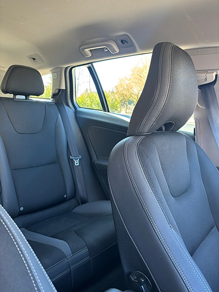 Volvo V60 3 of 3