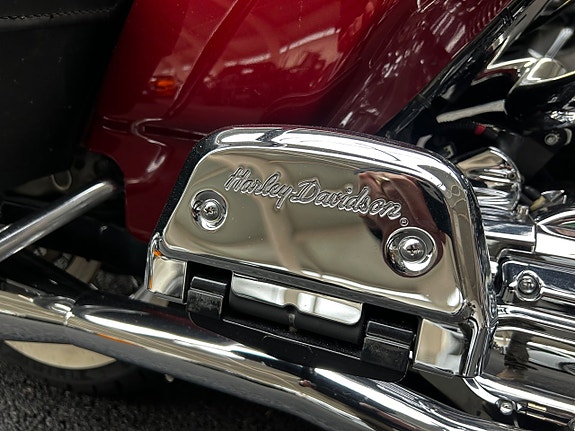 Harley-Davidson Road King Classic 1.4 Twin Cam 88 / Påkostad / En ägare 11 of 12