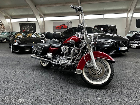 Harley-Davidson Road King Classic 1.4 Twin Cam 88 / Påkostad / En ägare 2 of 12