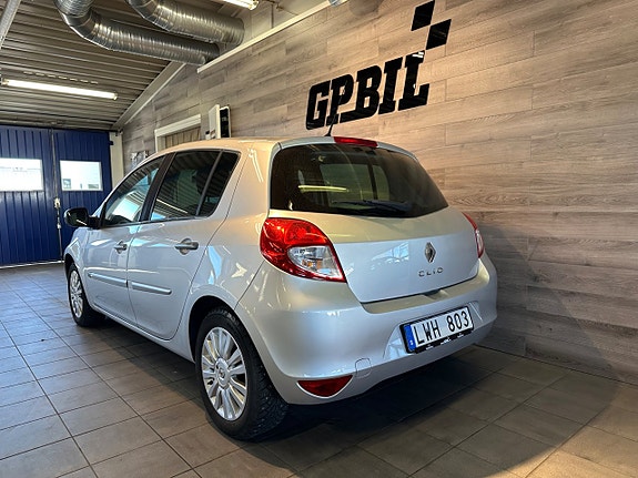 Renault Clio 3 of 18