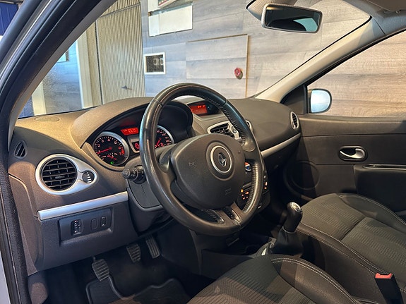 Renault Clio 6 of 18