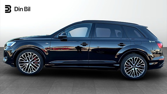 Audi Q7 3 of 5
