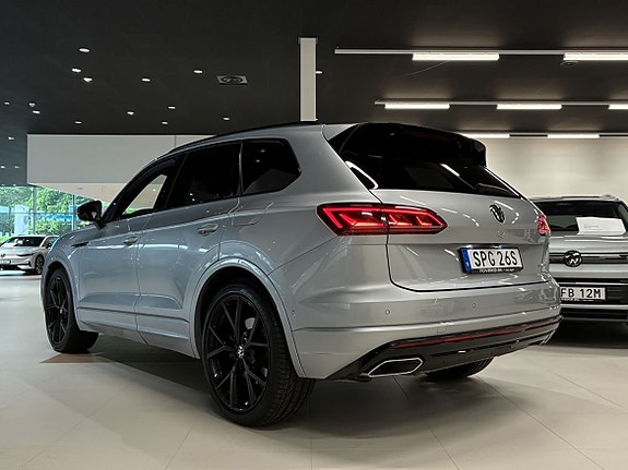 Volkswagen Touareg 3 of 23