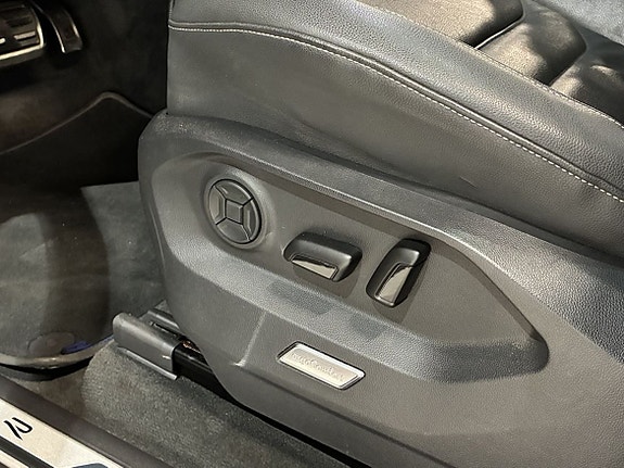 Volkswagen Touareg 14 of 23