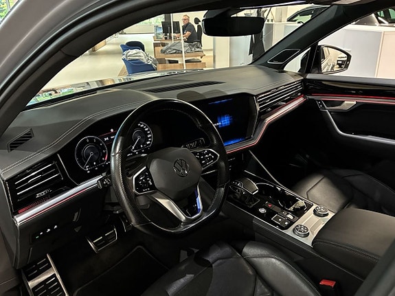 Volkswagen Touareg 13 of 23