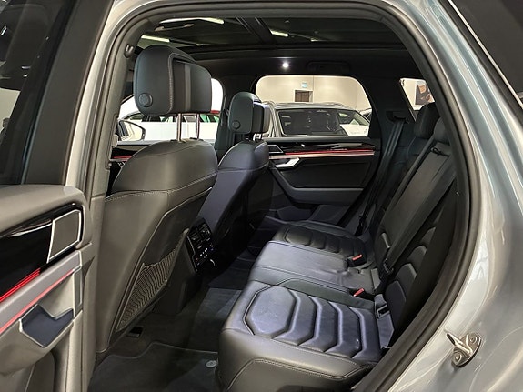 Volkswagen Touareg 11 of 23