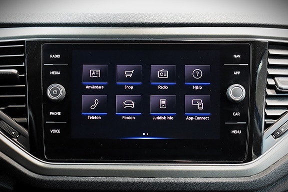 Volkswagen T-Roc 12 of 19