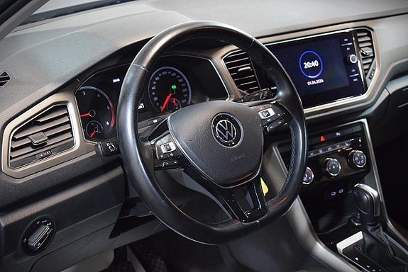 Volkswagen T-Roc 9 of 19