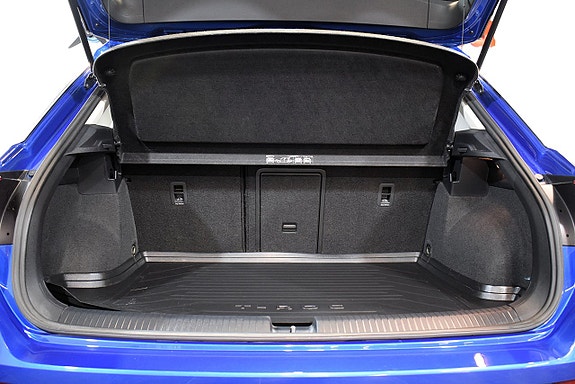 Volkswagen T-Roc 19 of 19