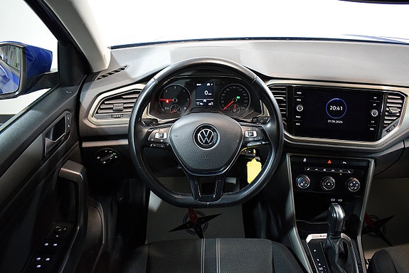 Volkswagen T-Roc 10 of 19