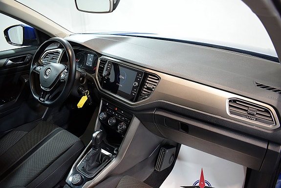 Volkswagen T-Roc 15 of 19