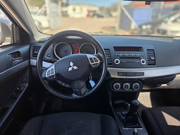 Mitsubishi Lancer 6 of 6