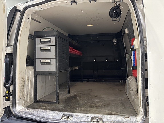 Volkswagen Caddy Maxi 20 of 27
