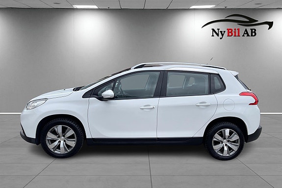 Peugeot 2008 2 of 5