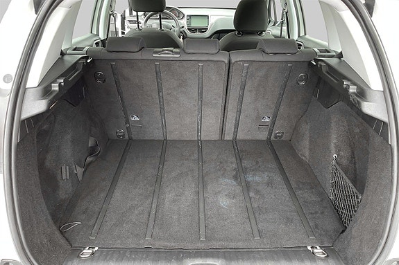 Peugeot 2008 11 of 16