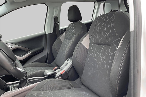 Peugeot 2008 9 of 16