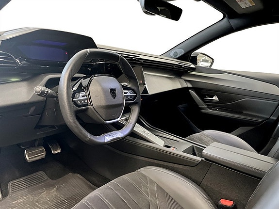 Peugeot 308 4 of 5