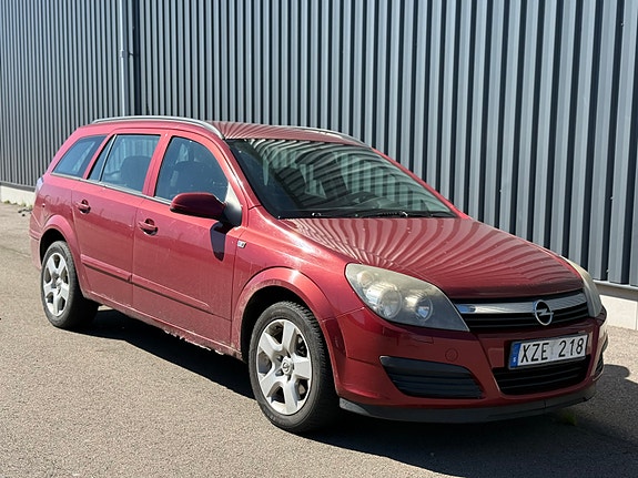 Opel Astra 2 of 5