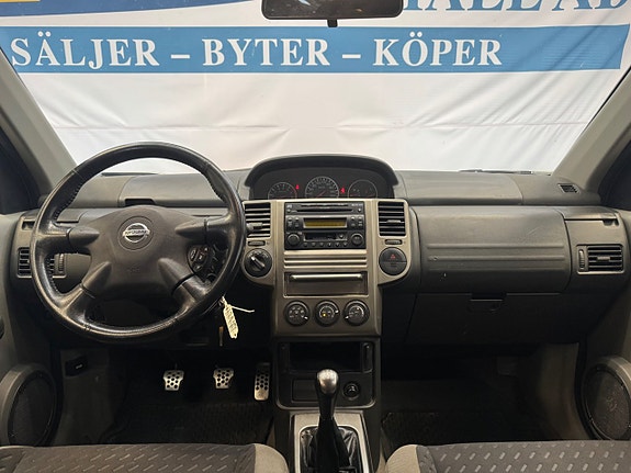Nissan X-Trail 13 of 16