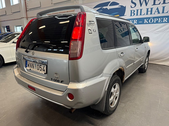 Nissan X-Trail 7 of 16
