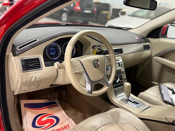 Volvo V70 7 of 18