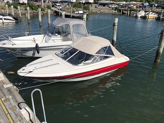 Bayliner 1851 Capri SS 4 of 5
