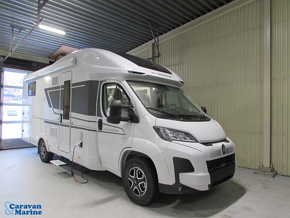 Adria Coral Axess 670 SL /Automat/Långbädd/B-körkort 2 of 19