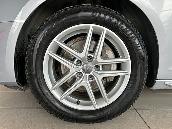 Audi A4 9 of 12