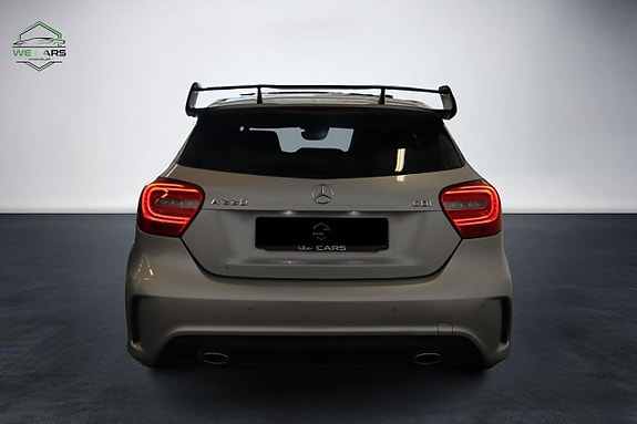 Mercedes-Benz A220 9 of 19