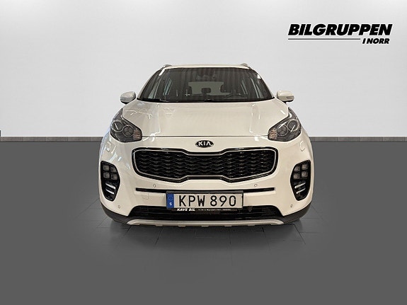Kia Sportage 2 of 5