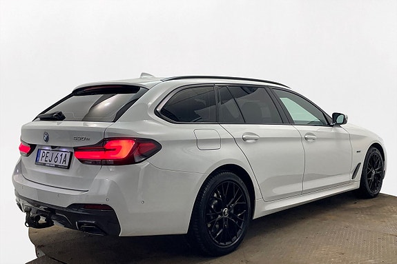 BMW 530e 5 of 30