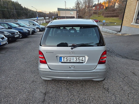 Mercedes-Benz A190 6 of 11