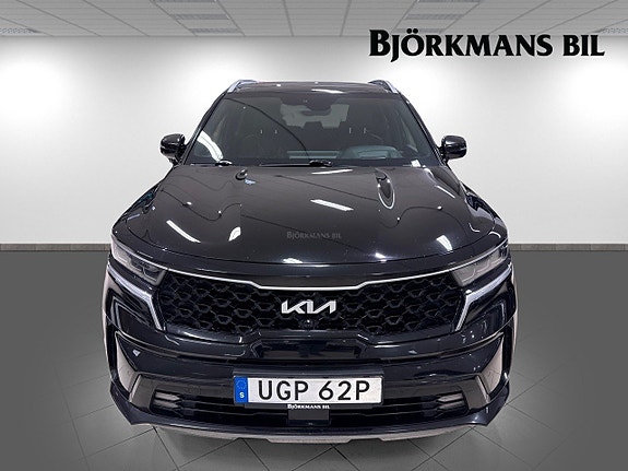 Kia Sorento 2 of 5