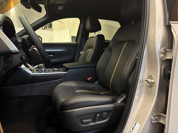 Mazda CX-60 9 of 23