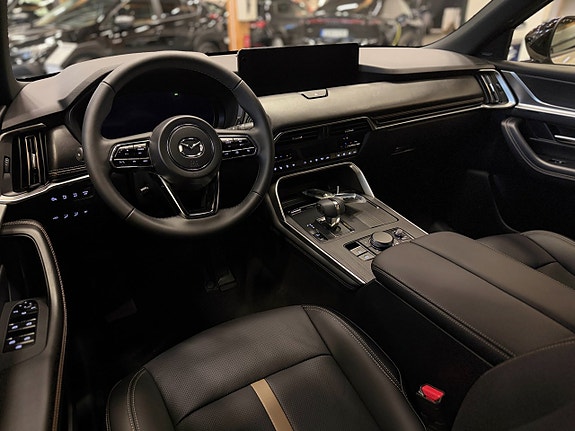 Mazda CX-60 13 of 23