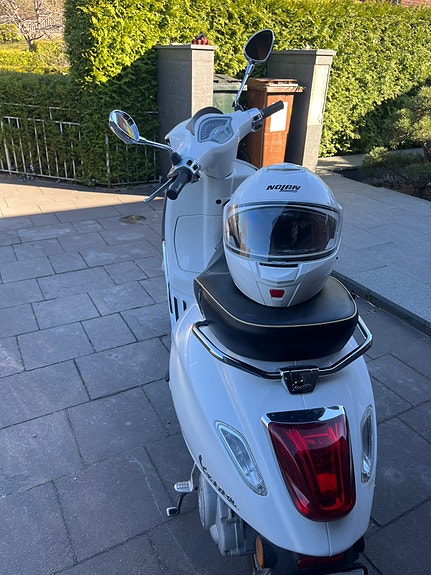 Vespa Sprint 4 of 7