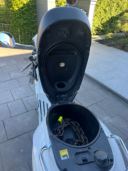 Vespa Sprint 5 of 7