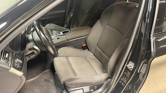 BMW 523i 12 of 13