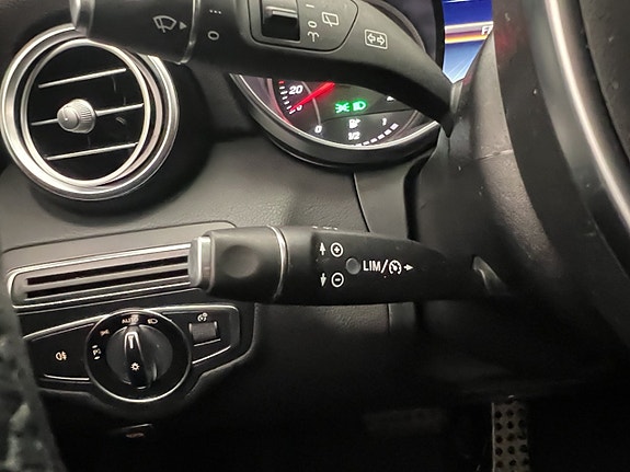 Mercedes-Benz C220 15 of 27