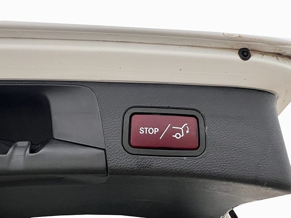 Mercedes-Benz C220 26 of 27