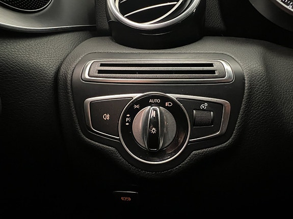 Mercedes-Benz C220 23 of 27