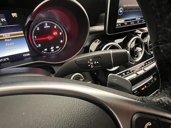 Mercedes-Benz C220 25 of 27